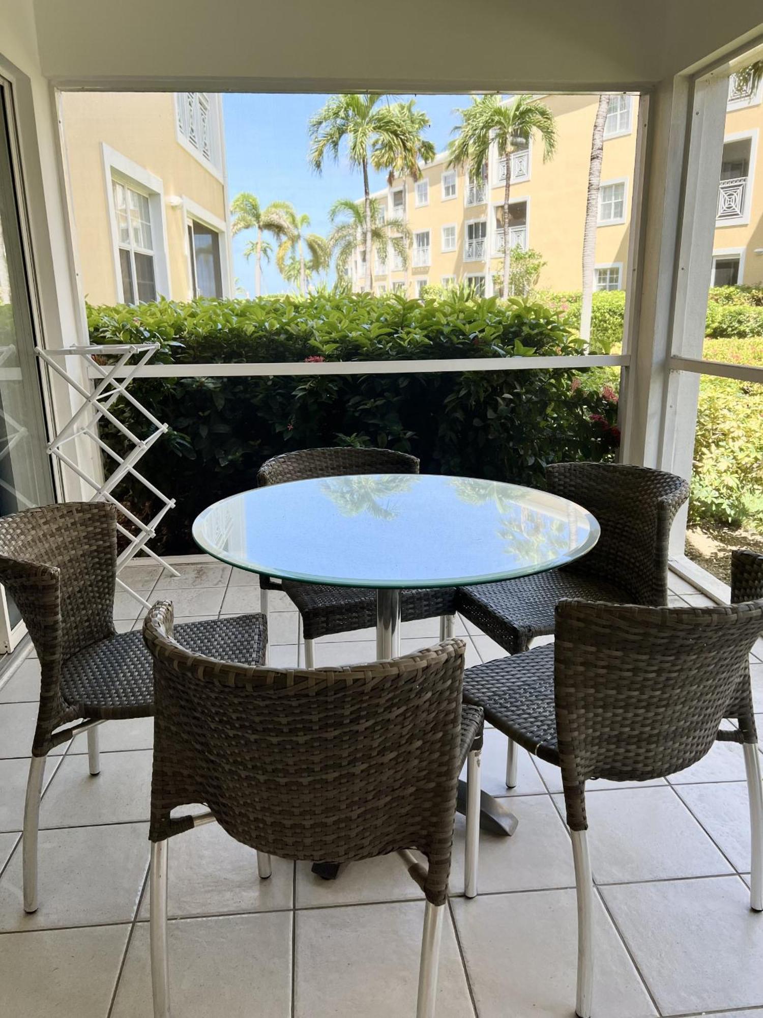 Regal Beach Club George Town Zimmer foto